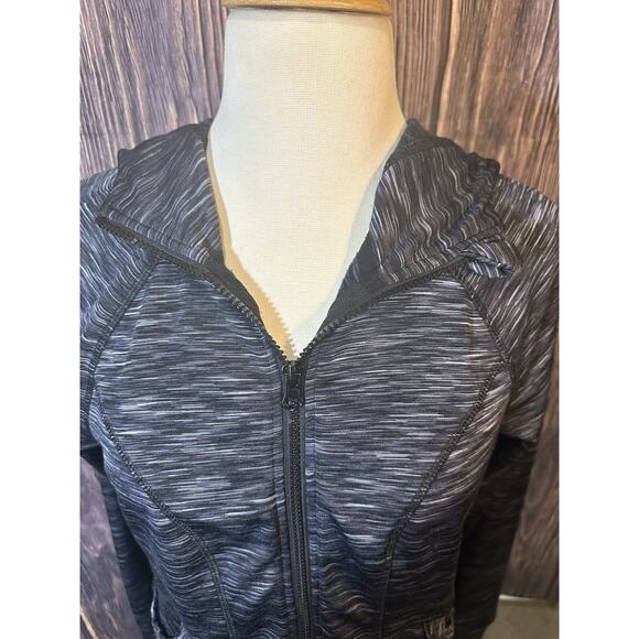 90 Degree by Reflex Women’s size L Full Zip Hoodie Heather Gray Thumb holes - Picture 3 of 10